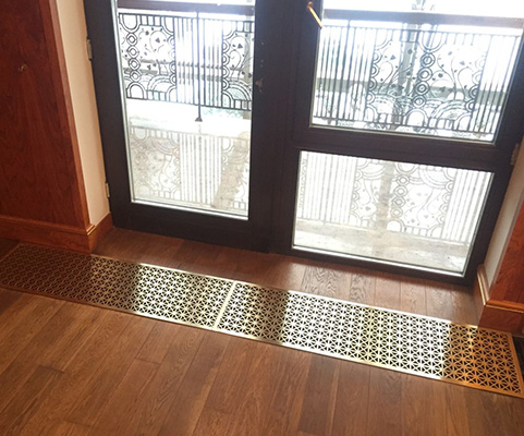 Монтаж декоративной решетки